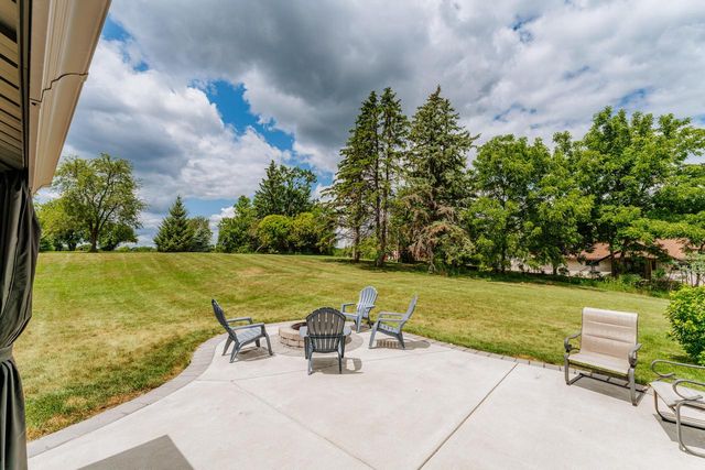 W218N9691 Happy Hollow LANE, Germantown, WI 53022