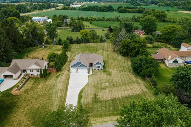 W218N9691 Happy Hollow LANE, Germantown, WI 53022