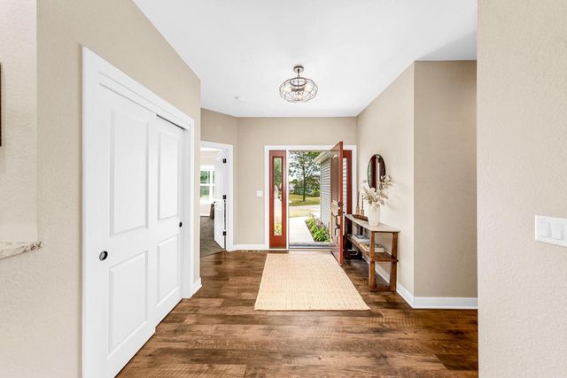 W218N9691 Happy Hollow LANE, Germantown, WI 53022