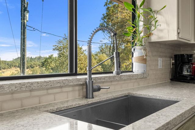 3301 Ahwahnee Way, Cool, CA 95614