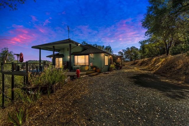 3301 Ahwahnee Way, Cool, CA 95614