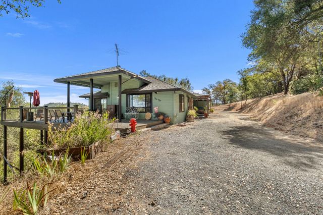 3301 Ahwahnee Way, Cool, CA 95614