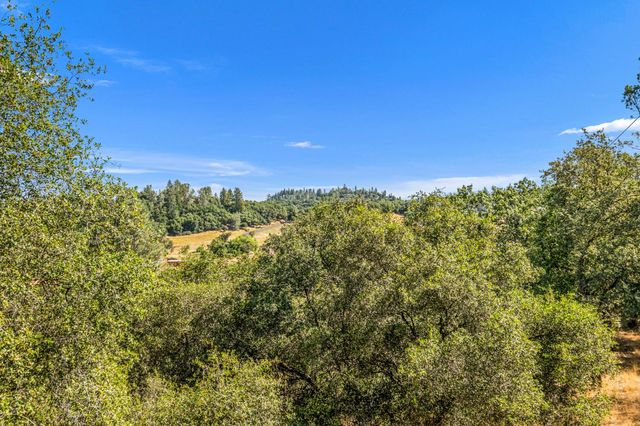 3301 Ahwahnee Way, Cool, CA 95614