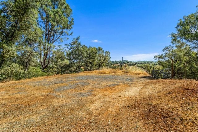 3301 Ahwahnee Way, Cool, CA 95614