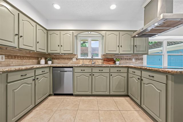 602 Patchester Drive, Houston, TX 77079