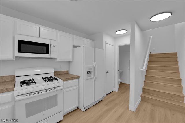 6976 Smiling Cloud Avenue, Henderson, NV 89011