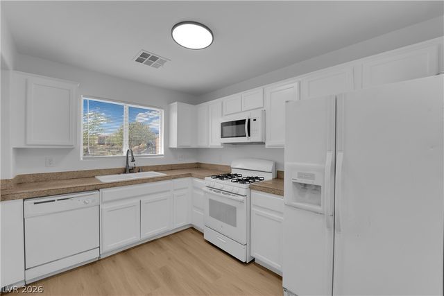 6976 Smiling Cloud Avenue, Henderson, NV 89011