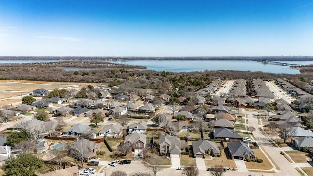 772 Poplar Court, Lake Dallas, TX 75065
