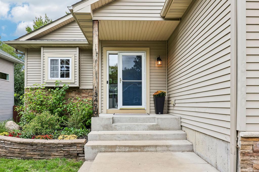 13496 73rd Avenue N, Maple Grove, MN 55311 — photo 2