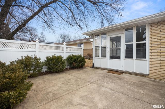 1500 HIGHWOOD Avenue, Pekin, IL 61554