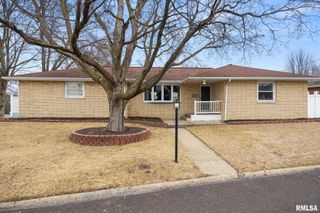 1500 HIGHWOOD Avenue, Pekin, IL 61554