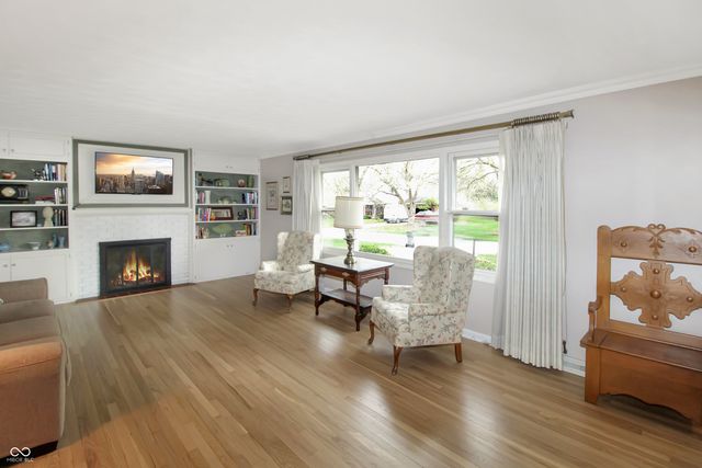 1921 Crossman Drive, Indianapolis, IN 46227