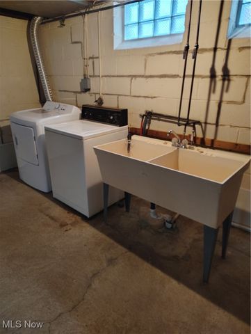 2619 Fortune Avenue, Parma, OH 44134