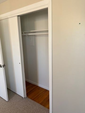 22 Laurel Lane 2, Lincoln, RI 02865