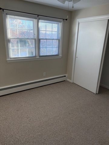 22 Laurel Lane 2, Lincoln, RI 02865