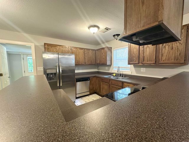 1715 Hobson Avenue, Hot Springs, AR 71913