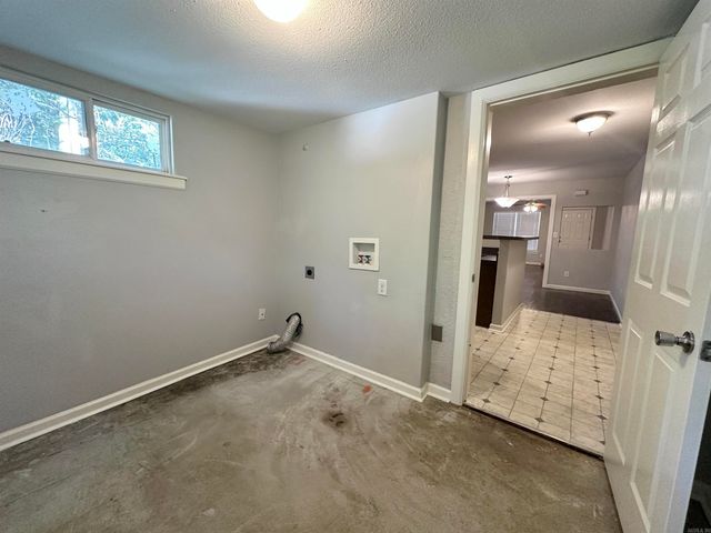 1715 Hobson Avenue, Hot Springs, AR 71913
