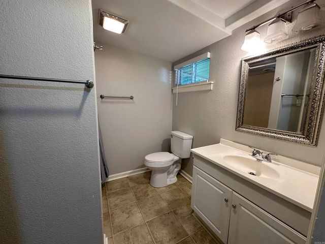 1715 Hobson Avenue, Hot Springs, AR 71913
