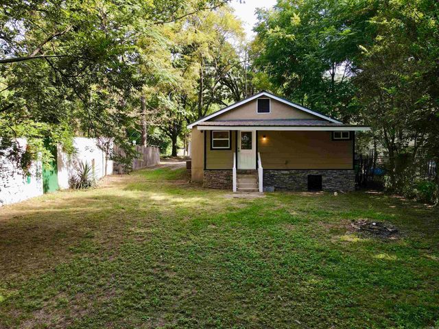 1715 Hobson Avenue, Hot Springs, AR 71913