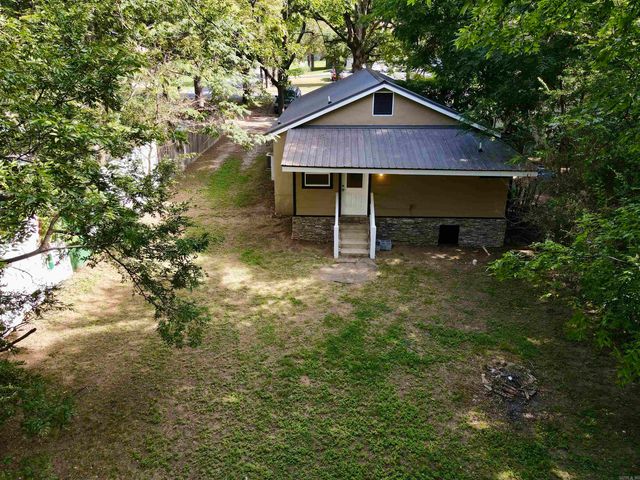 1715 Hobson Avenue, Hot Springs, AR 71913
