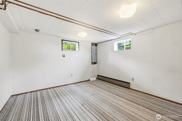 1209 S Sunset Drive, Tacoma, WA 98465