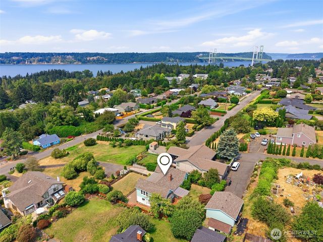 1209 S Sunset Drive, Tacoma, WA 98465