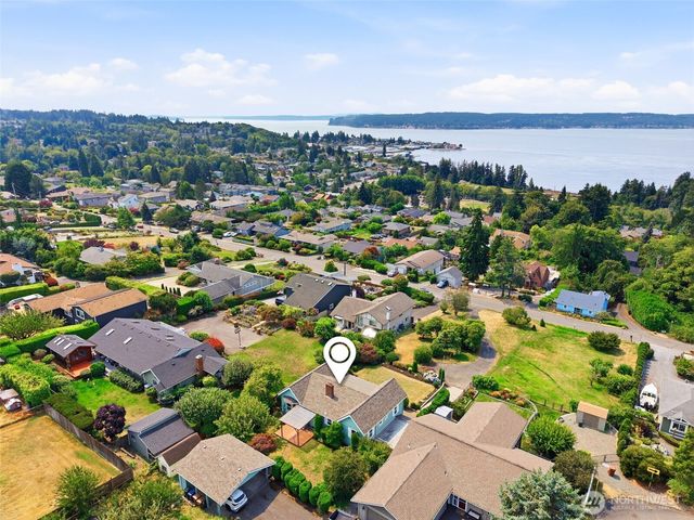 1209 S Sunset Drive, Tacoma, WA 98465