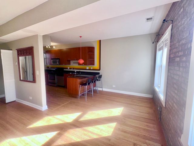 1334 W Estes Avenue 3S, Chicago, IL 60626