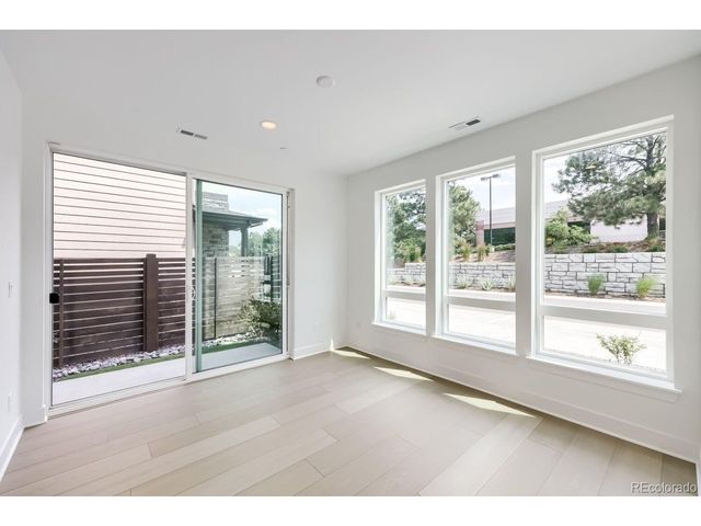 10904 E Hinsdale Cir, Centennial, CO 80112