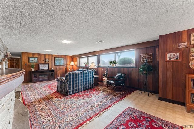 4849 Glenfield Drive, Onondaga, NY 13215