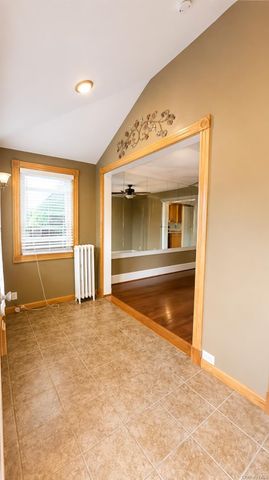 42 Whitney Avenue, Syosset, NY 11791