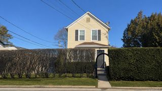 42 Whitney Avenue, Syosset, NY 11791