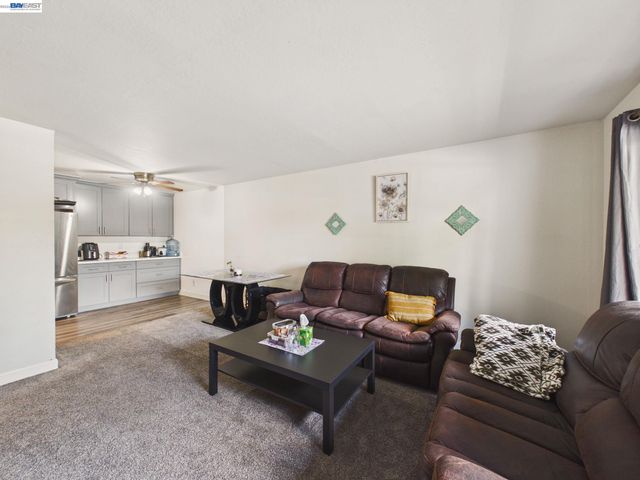 1750 Halford Ave 211, Santa Clara, CA 95051
