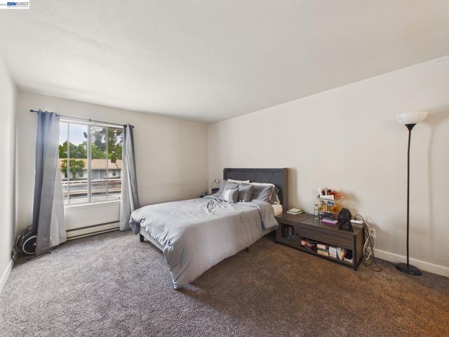 1750 Halford Ave 211, Santa Clara, CA 95051
