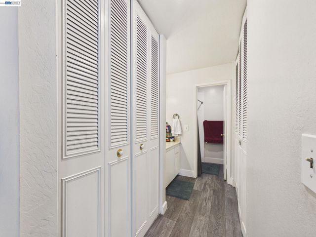 1750 Halford Ave 211, Santa Clara, CA 95051