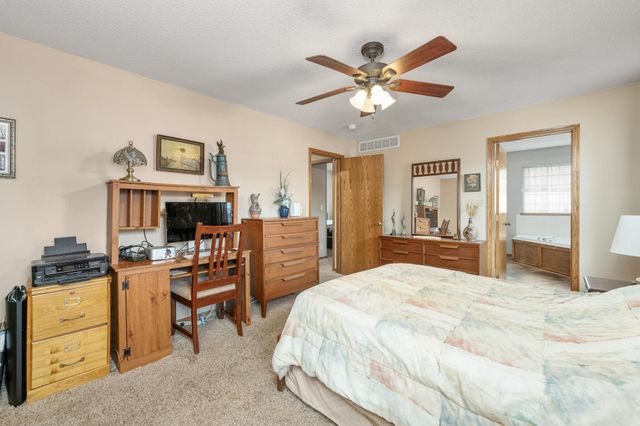 1764 N Myers Cir, Mulvane, KS 67110