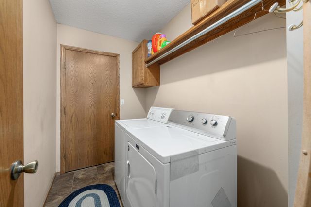 1764 N Myers Cir, Mulvane, KS 67110