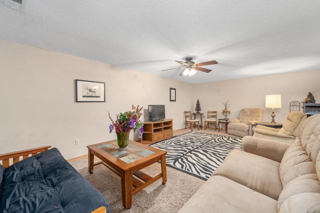 1764 N Myers Cir, Mulvane, KS 67110
