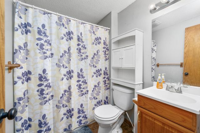 1764 N Myers Cir, Mulvane, KS 67110