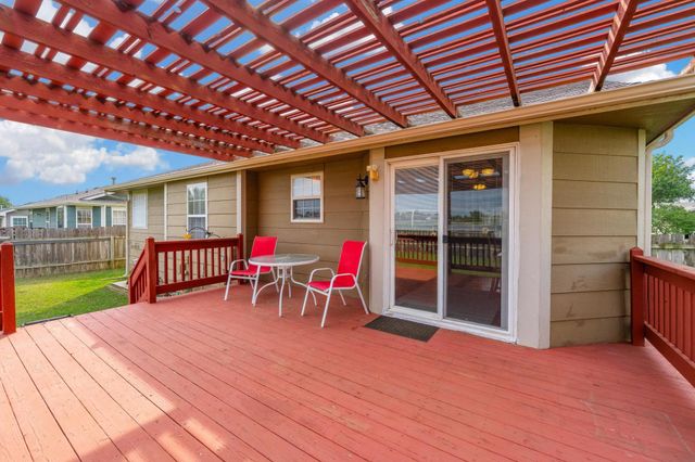 1764 N Myers Cir, Mulvane, KS 67110