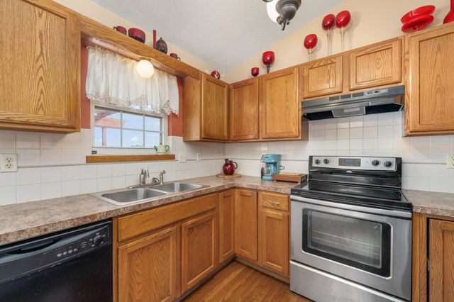 1764 N Myers Cir, Mulvane, KS 67110