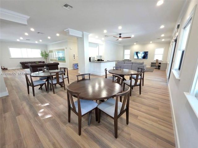 2600 S University Drive 229, Davie, FL 33328