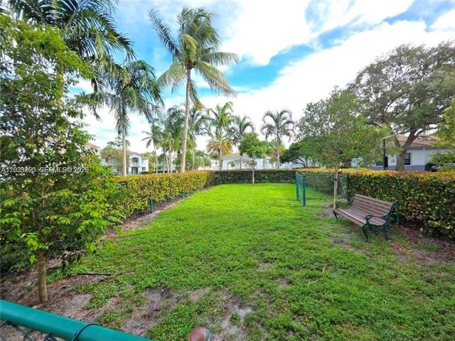 2600 S University Drive 229, Davie, FL 33328
