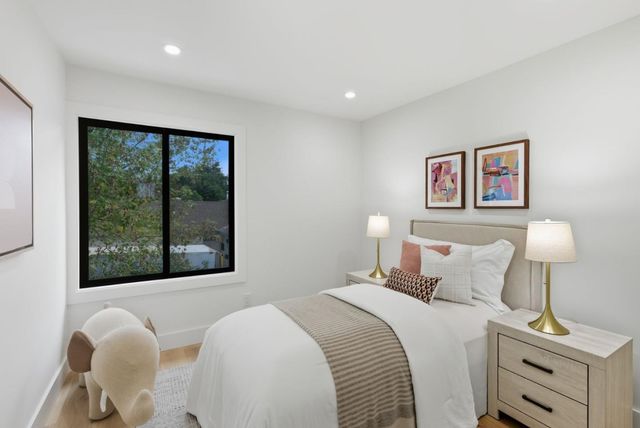 2766 Carolina Avenue, Redwood City, CA 94061