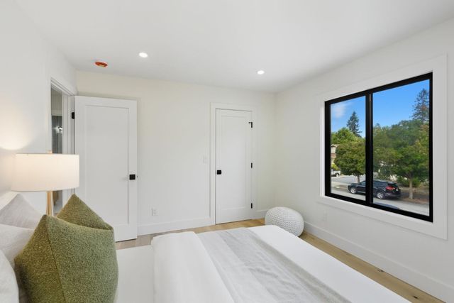 2766 Carolina Avenue, Redwood City, CA 94061