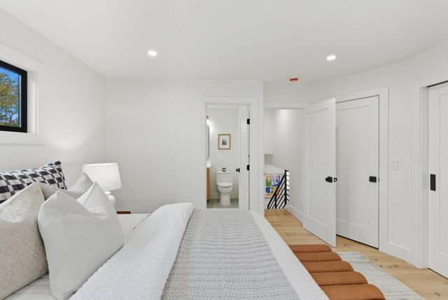 2766 Carolina Avenue, Redwood City, CA 94061