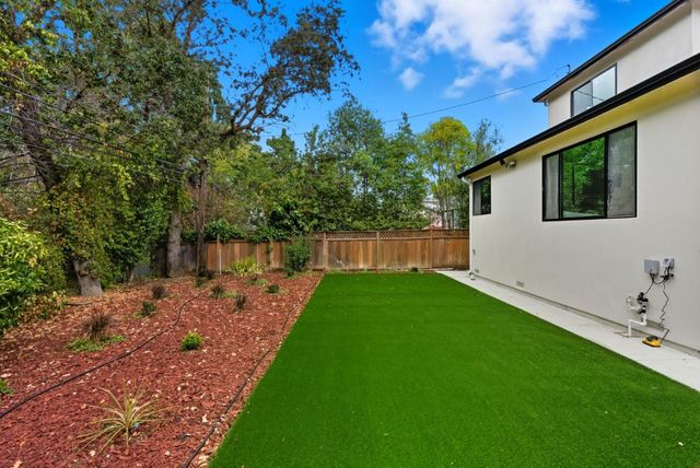 2766 Carolina Avenue, Redwood City, CA 94061