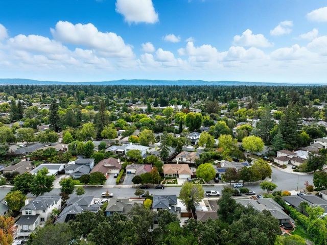 2766 Carolina Avenue, Redwood City, CA 94061