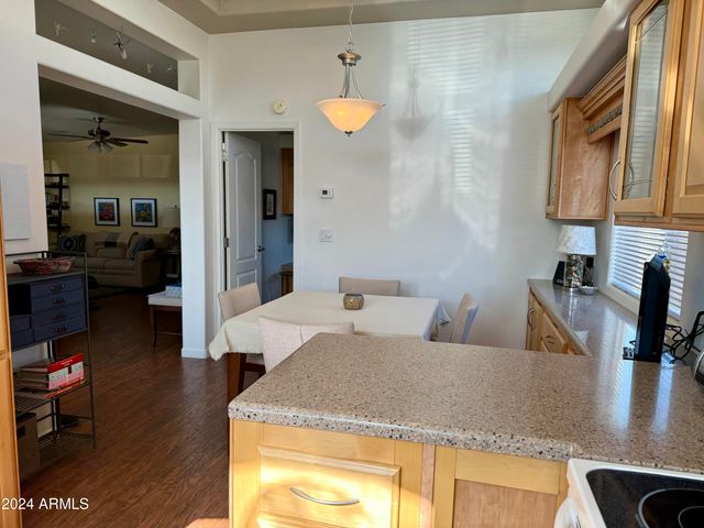 7750 E BROADWAY Road 776, Mesa, AZ 85208