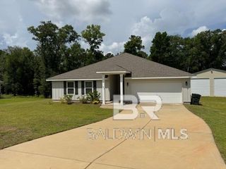 32807 N Pickens Avenue, Lillian, AL 36549